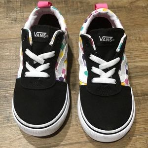 Toddler size 9 Vans